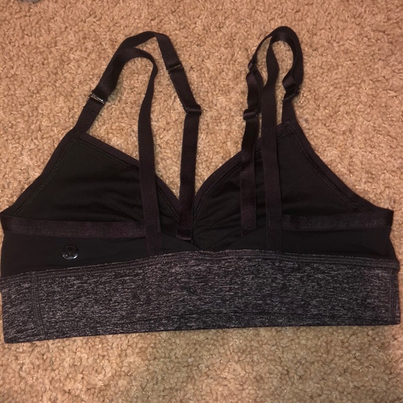 LULU SPORTS BRA SIZE 6 - Picture 2 of 3